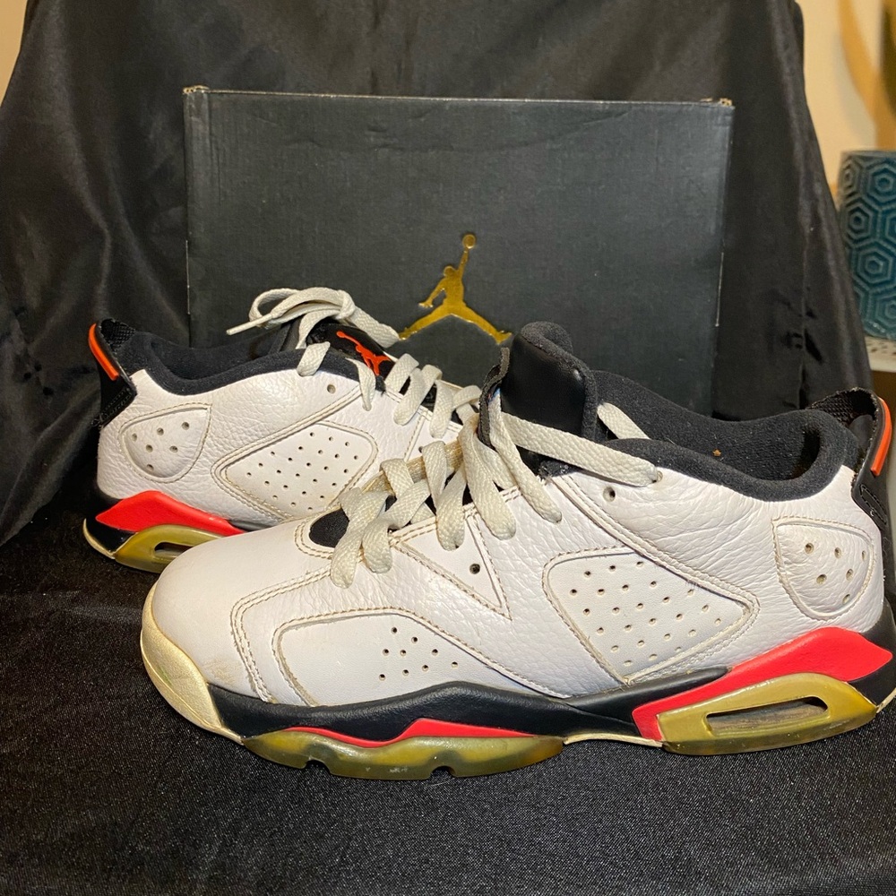 AIR JORDAN 6 RETRO LOW BG